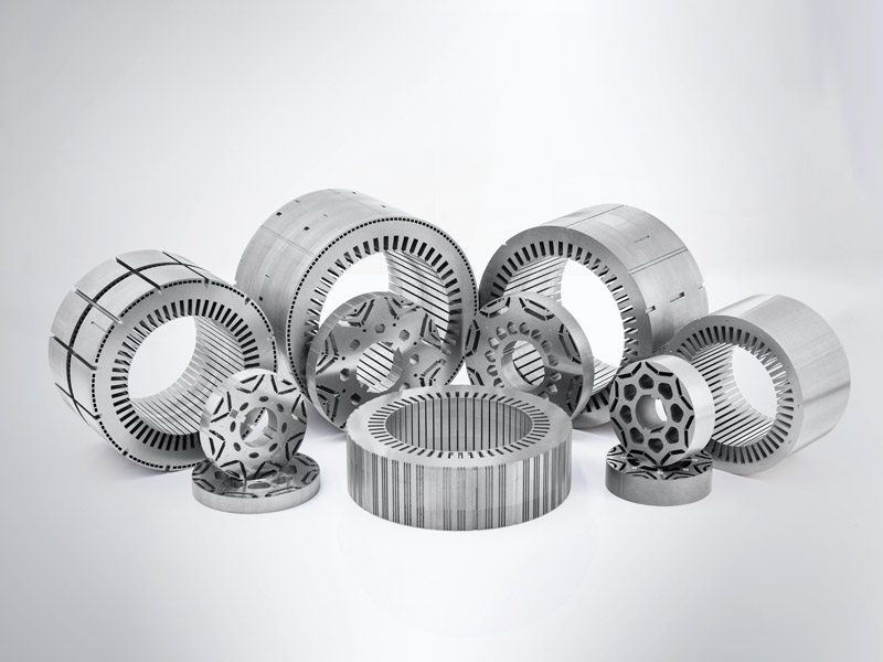 Stator de moteur d'appareil ménager et noyau de rotor