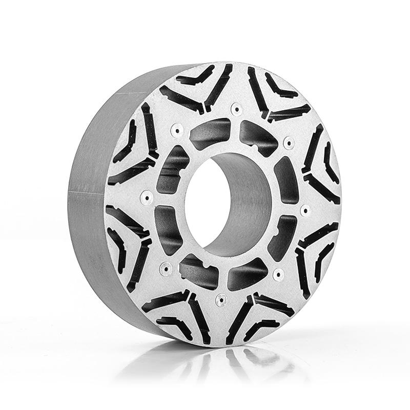 Nouveau stator de moteur d'entraînement énergétique et noyau de rotor