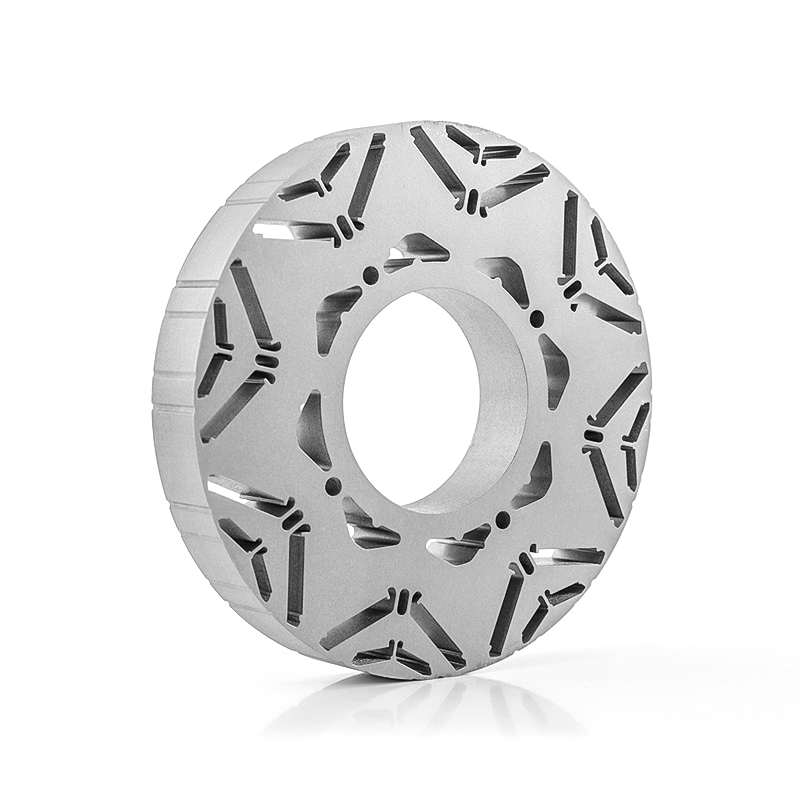 Nouveau stator de moteur d'entraînement énergétique et noyau de rotor