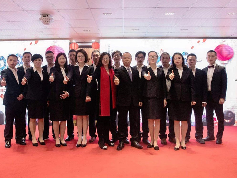 Sur la route ensoleillée, poursuivez vos rêves --- La fête de remerciement de fin d'année 2018 de Zhejiang Jufeng Stamping Technology Co., Ltd. s'est déroulée en grande pompe