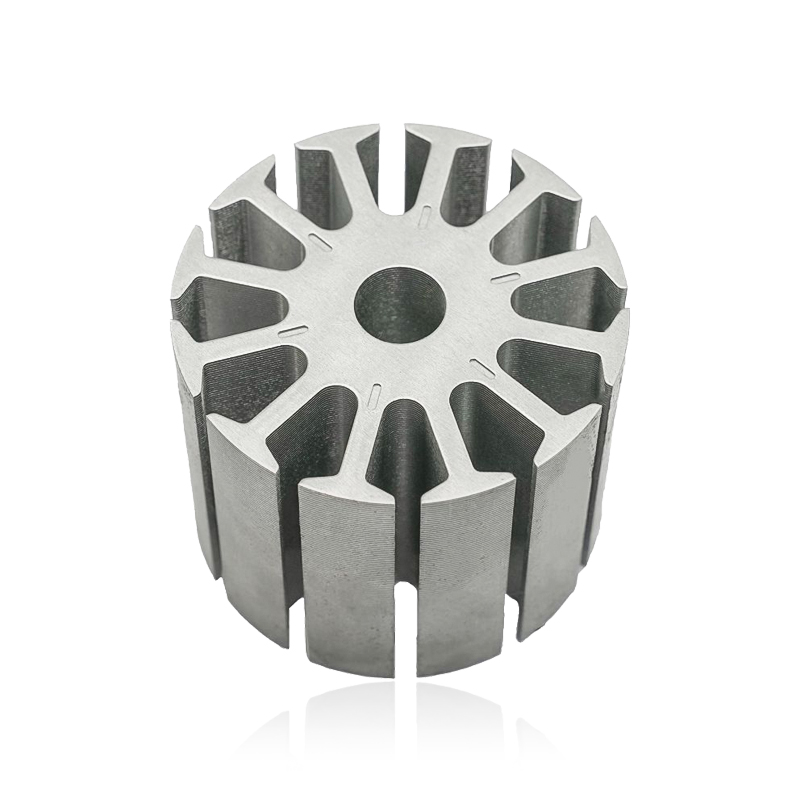 Comment le stator et le noyau du rotor du moteur de la pompe à eau contribuent-ils à la stabilité du couple et aux performances de démarrage en douceur du moteur de la pompe à eau ?